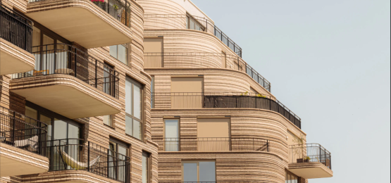 Afbeelding bij The Bow, oplevering voltooid.